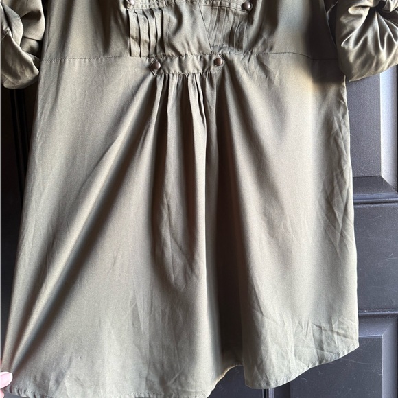 Motherhood Maternity olive green ruffled 3/4 sleeve tunic blouse Size Medium - Picture 7 of 10